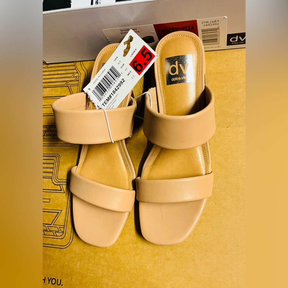 DV by Dolce Vita Women's Beige Sandals